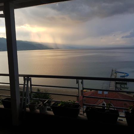 Kelvi'S Apartment Pogradec Ngoại thất bức ảnh