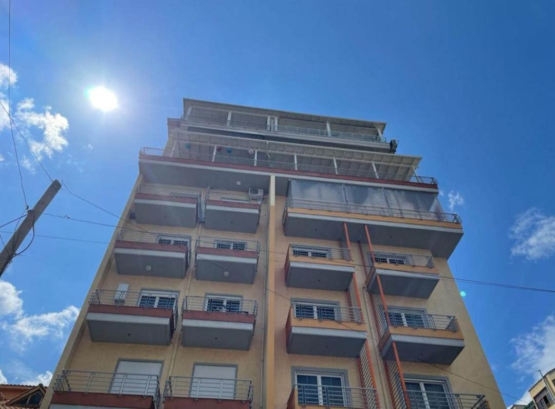 Kelvi'S Apartment Pogradec Ngoại thất bức ảnh