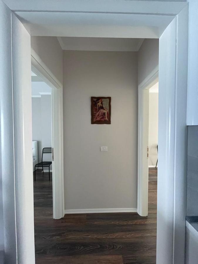 Kelvi'S Apartment Pogradec Ngoại thất bức ảnh